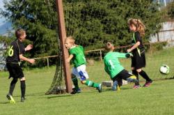 爱游戏官网-河床主场优势明显，球迷期待逆转奇迹