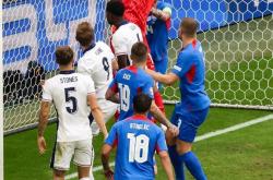 爱游戏官网入口-包含英格兰国家队压倒对手，晋级赛事表现令人眼前一亮的词条