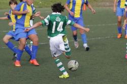 爱游戏在线-上海上港客场击败广州富力，士气高涨