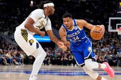 爱游戏app下载-包含雄鹿力压热火，赢得本赛季首场交锋的词条