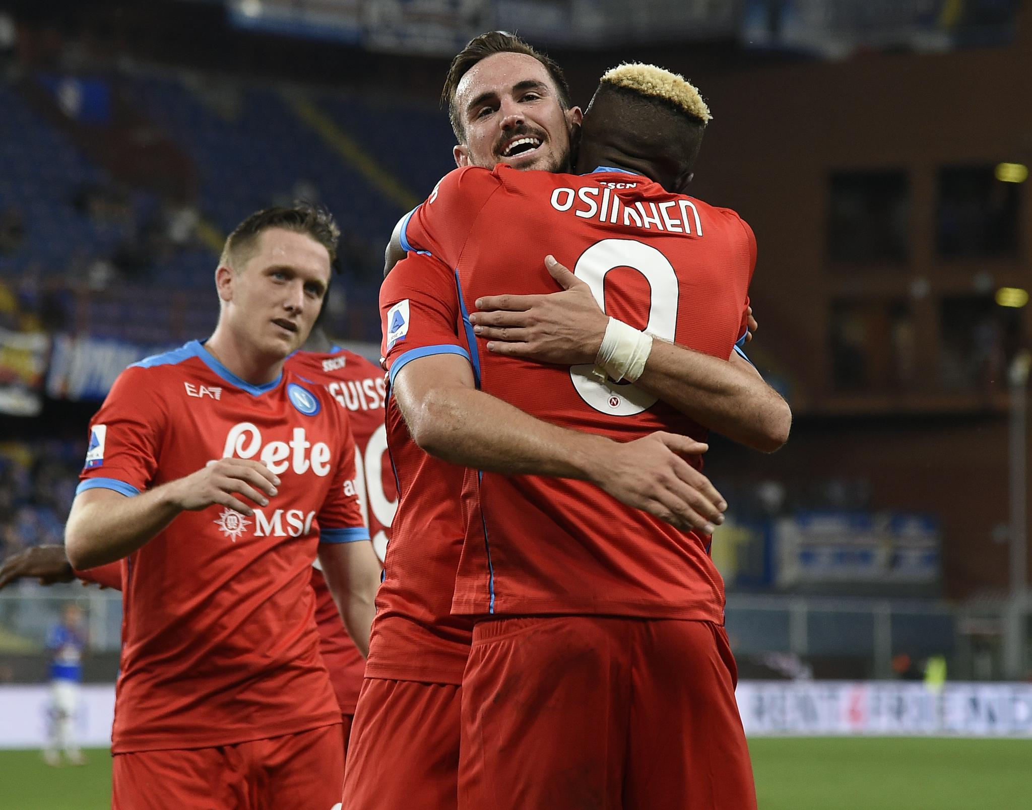 那不勒斯告捷巴里,因西涅科梅开二度的简单介绍 那不勒斯告捷巴里,因西涅科梅开二度的简单介绍