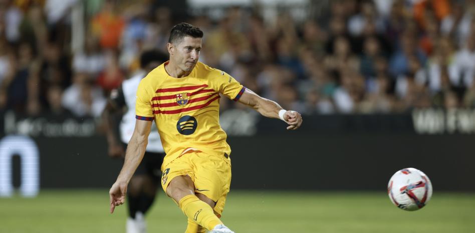 瓦伦西亚客场大胜,保持不败纪录(瓦伦西亚客场大胜,保持不败纪录的原因) 瓦伦西亚客场大胜,保持不败纪录(瓦伦西亚客场大胜,保持不败纪录的原因)