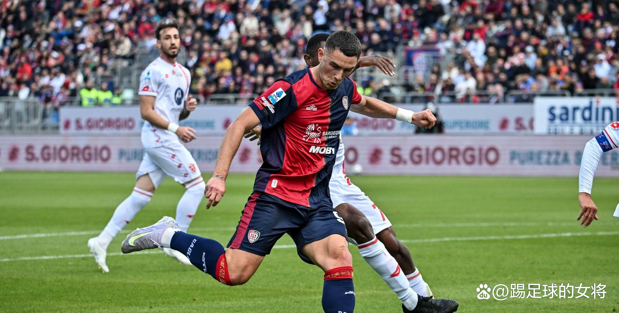 包含卡利亚里主场告捷,表现出色的词条 包含卡利亚里主场告捷,表现出色的词条