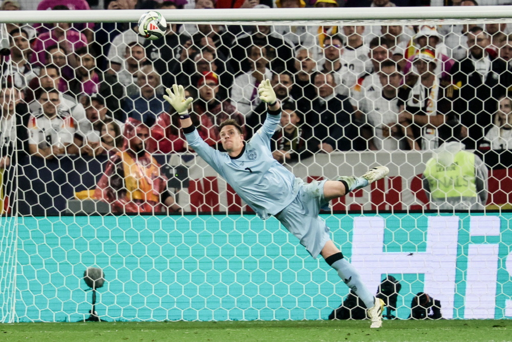 葡萄牙足球队力挫荷兰,晋级决赛(葡萄牙足球队力挫荷兰,晋级决赛了吗) 葡萄牙足球队力挫荷兰,晋级决赛(葡萄牙足球队力挫荷兰,晋级决赛了吗)