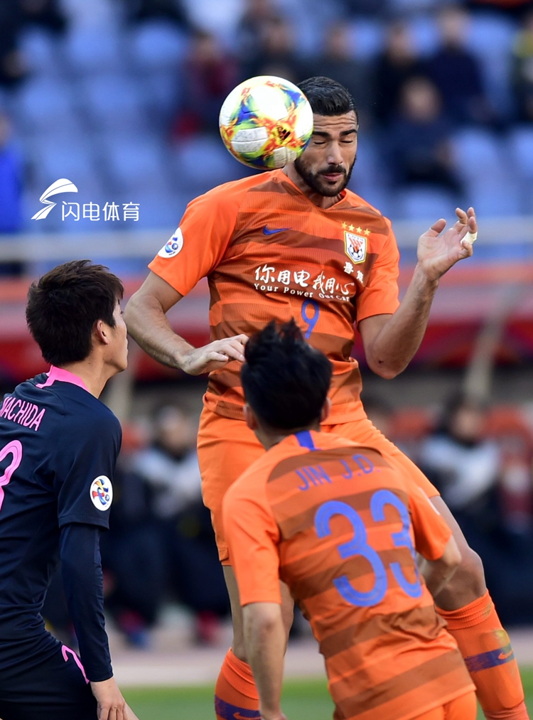 鹿岛鹿角球迷现场助威,激发球队夺冠斗志的简单介绍 鹿岛鹿角球迷现场助威,激发球队夺冠斗志的简单介绍