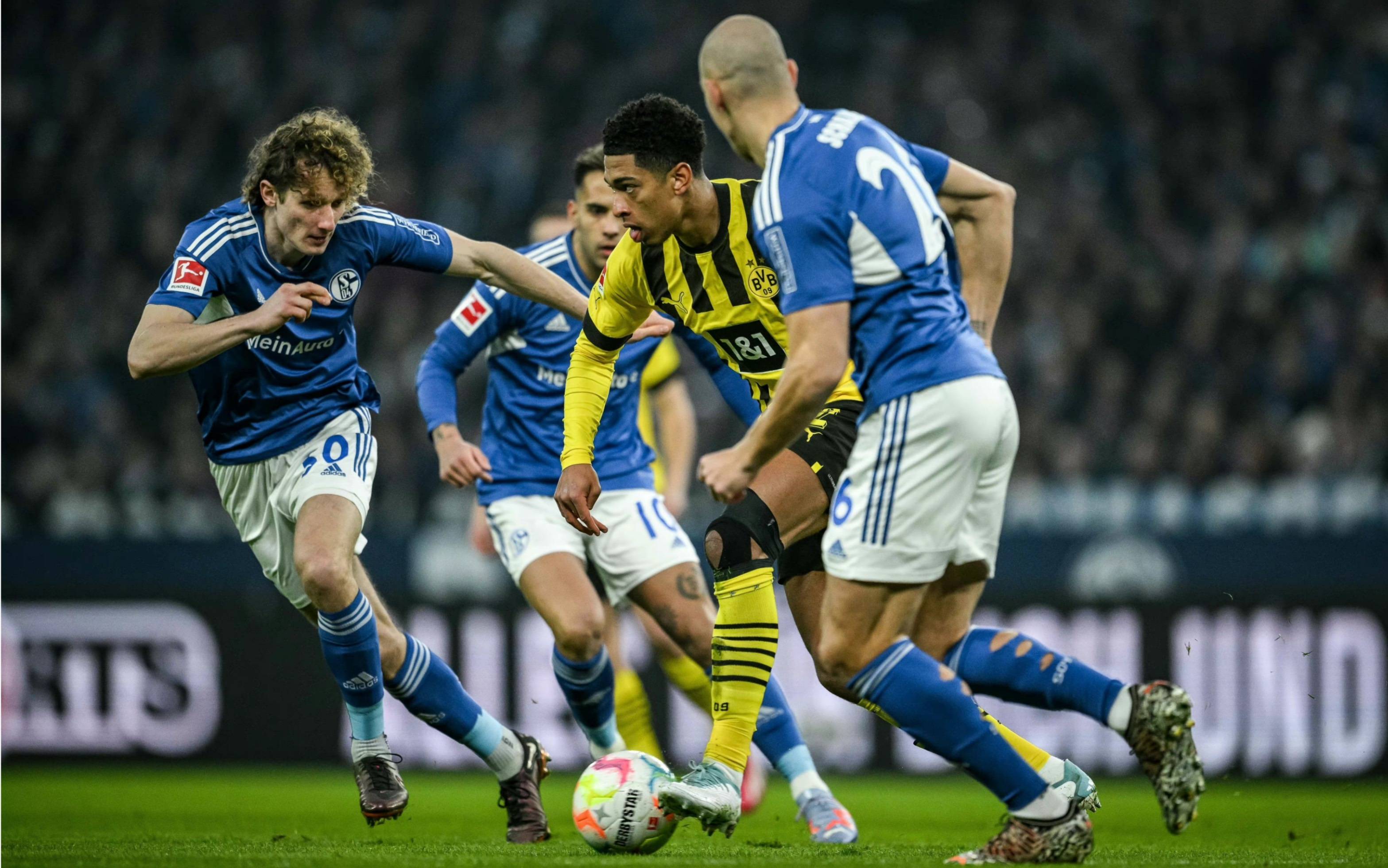 沃尔夫斯堡击败沙尔克,继续向德甲前四发起冲击的简单介绍 沃尔夫斯堡击败沙尔克,继续向德甲前四发起冲击的简单介绍