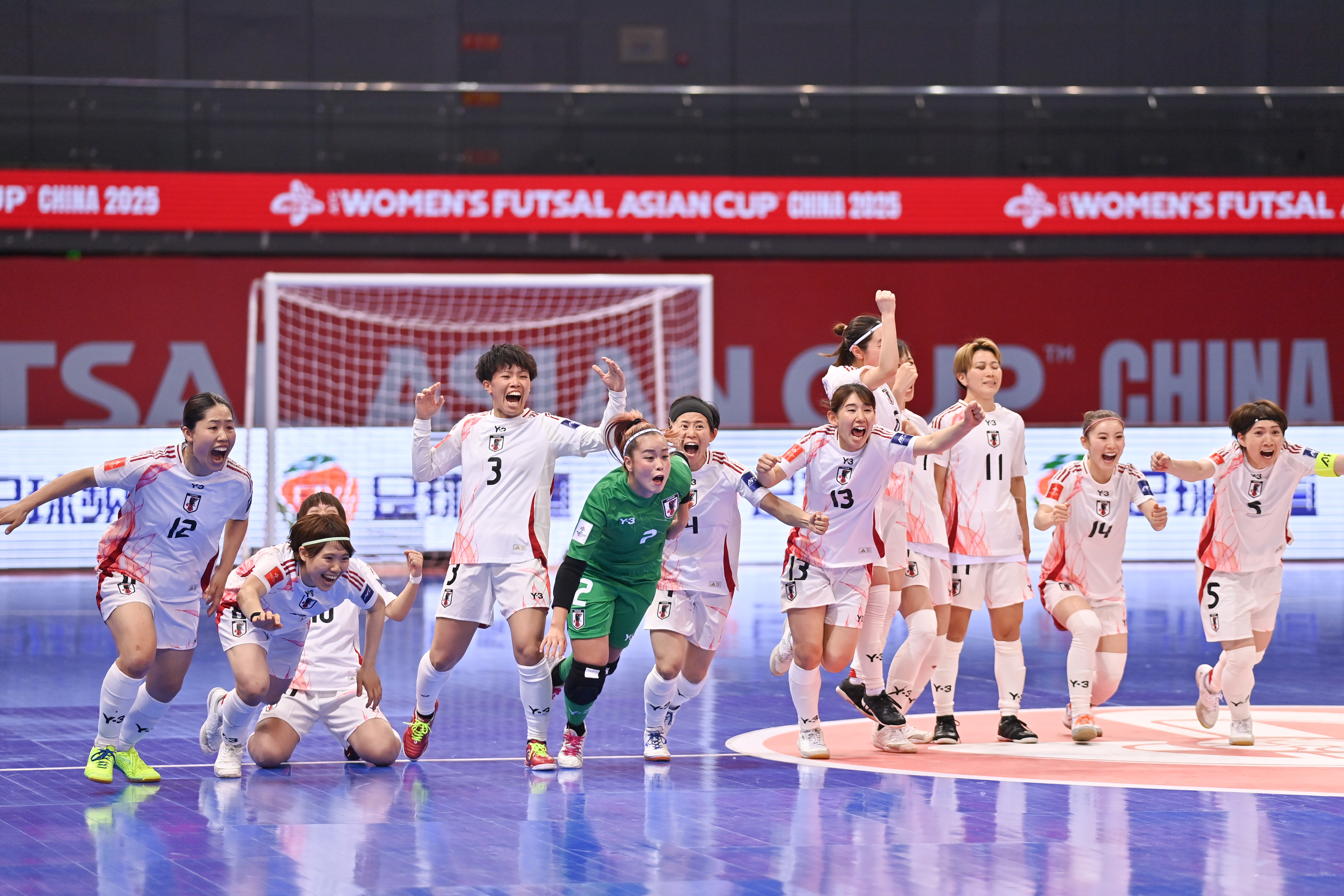 尼日利亚女足志在夺冠,备战重要比赛 尼日利亚女足志在夺冠,备战重要比赛