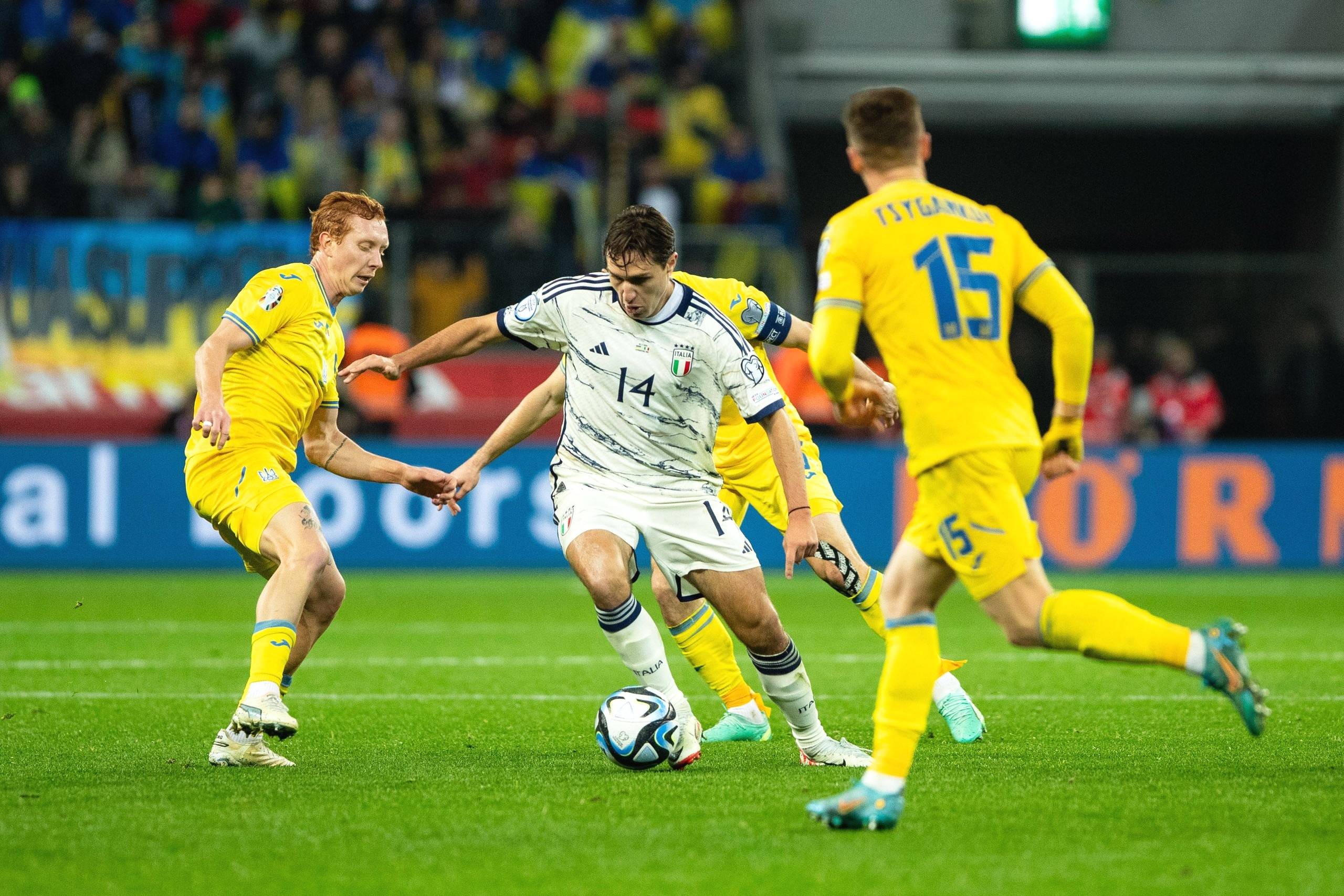 乌克兰队在国外足球比赛中夺得冠军 乌克兰队在国外足球比赛中夺得冠军