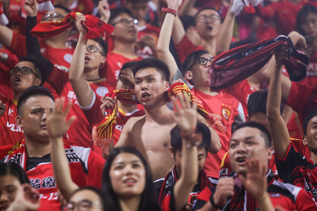 指日可待:女足运动员为荣誉执着拼搏的简单介绍 指日可待:女足运动员为荣誉执着拼搏的简单介绍