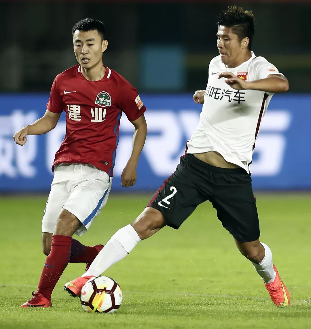 河北华夏险胜河南建业,保持领先的简单介绍 河北华夏险胜河南建业,保持领先的简单介绍