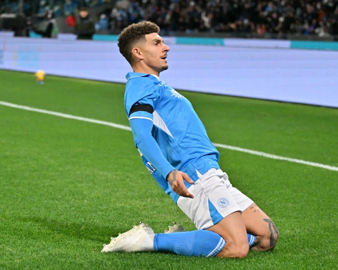 索萨绝杀,那不勒斯-险胜维罗纳 索萨绝杀,那不勒斯-险胜维罗纳