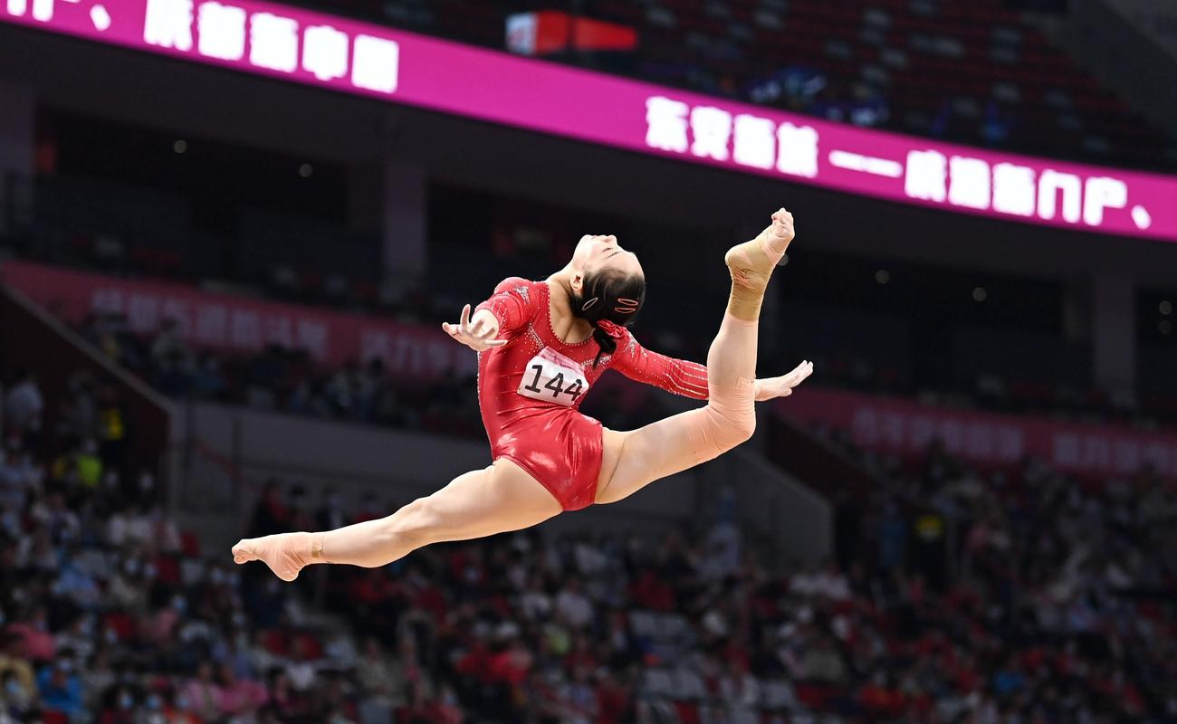 体操女团赛壮观开幕,谁将脱颖而出? 体操女团赛壮观开幕,谁将脱颖而出?