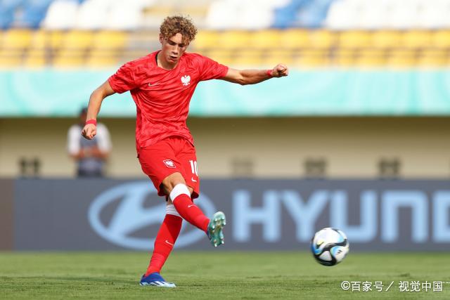 北马其顿队在欧预赛比赛中全面击败对手 北马其顿队在欧预赛比赛中全面击败对手