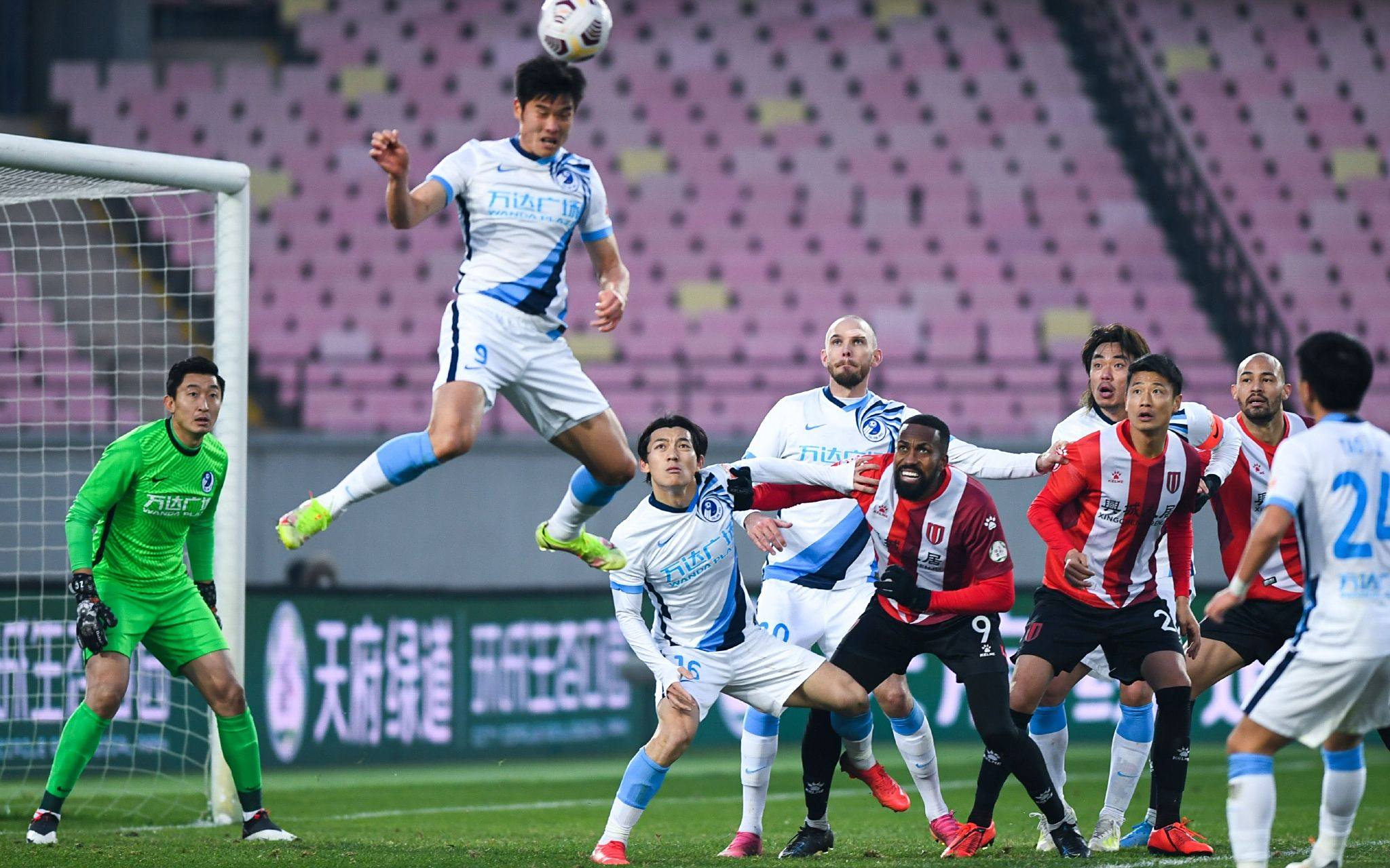 大连赛事展望，球迷翘首以待的简单介绍