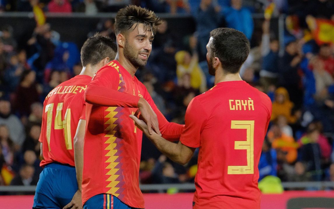 西班牙队逆袭击败波黑,实现晋级目标 西班牙队逆袭击败波黑,实现晋级目标