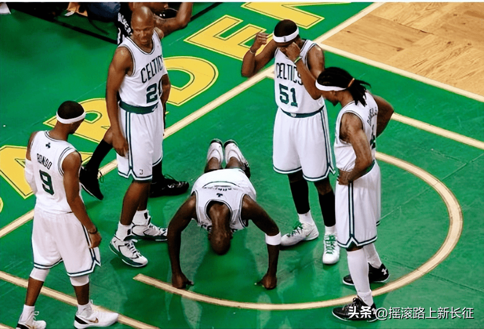 包含快船主场战胜凯尔特人,乔丹砍下双20的词条 包含快船主场战胜凯尔特人,乔丹砍下双20的词条