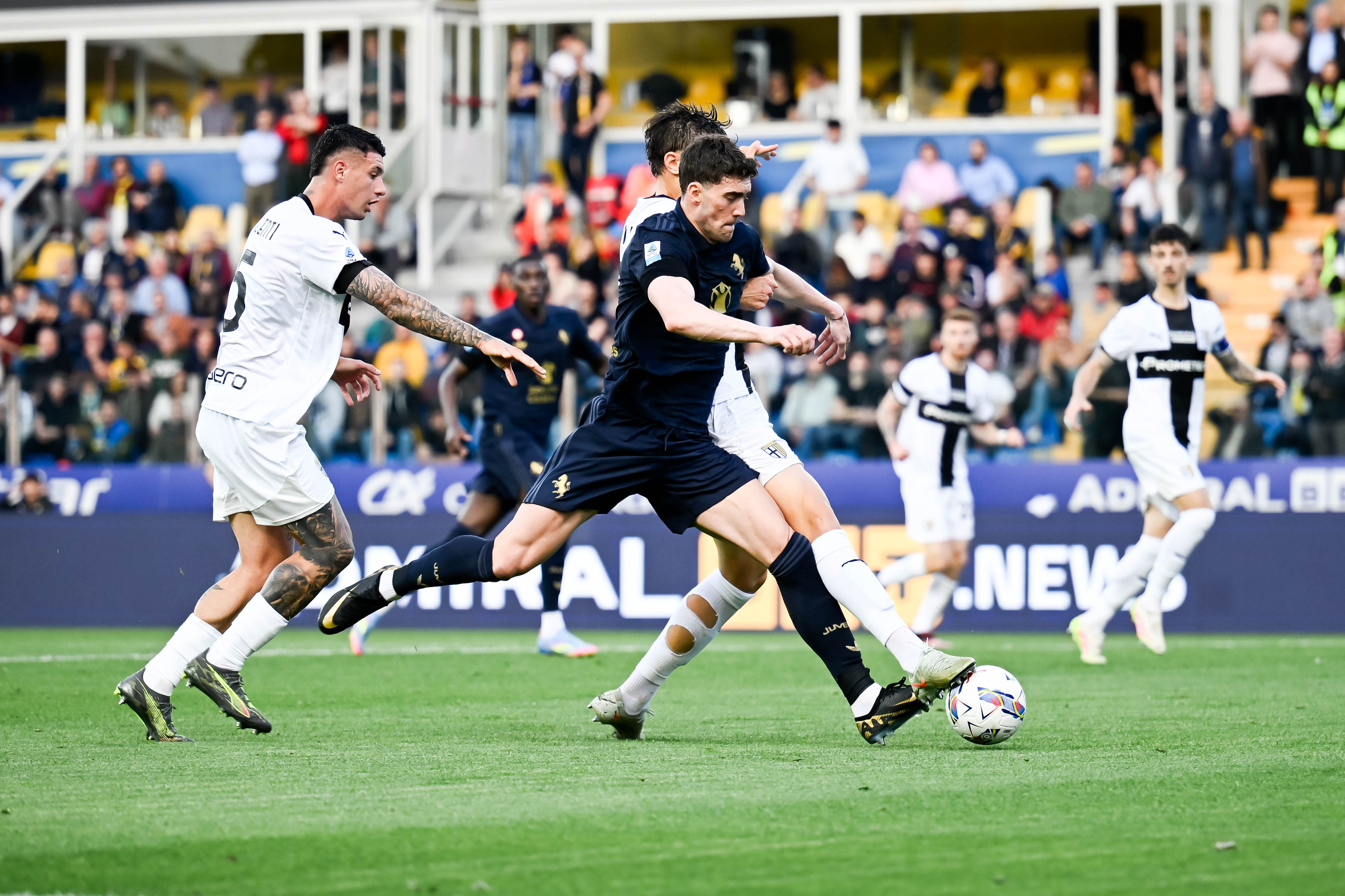 意甲新军西帕尔默在比赛中逆袭,实力引人注目 意甲新军西帕尔默在比赛中逆袭,实力引人注目