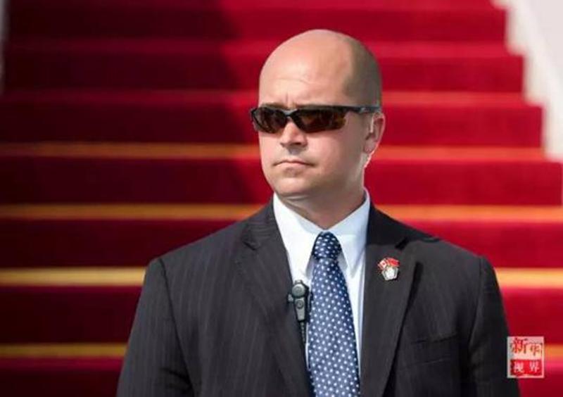 加拿大队飒爽出场,力争进步的简单介绍 加拿大队飒爽出场,力争进步的简单介绍