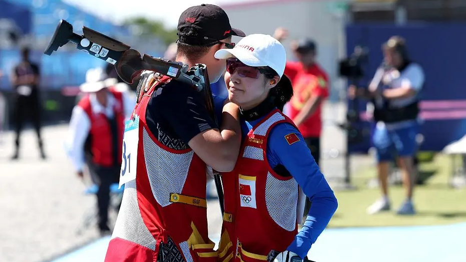 包含开姆尼茨队发挥火热，战胜不看好的对手的词条